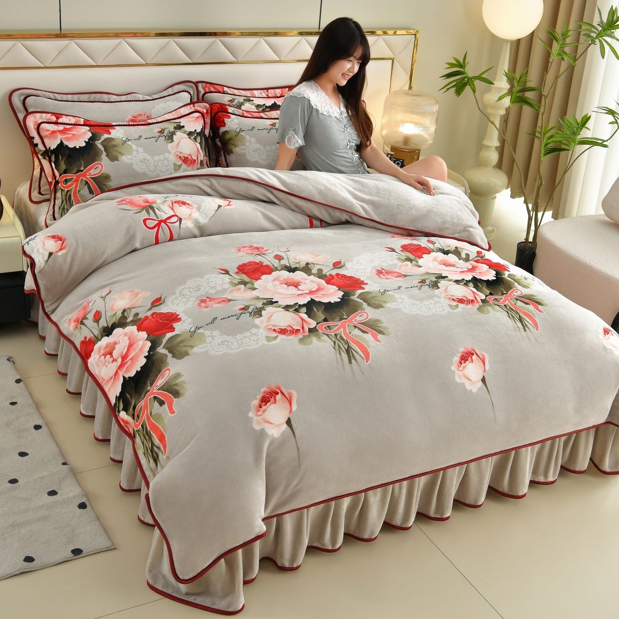 91家纺网 家纺一手货源 找家纺 （总）赫本 2025新品8斤爆品牛奶绒四件套床裙款金雕绒法莱绒四套件