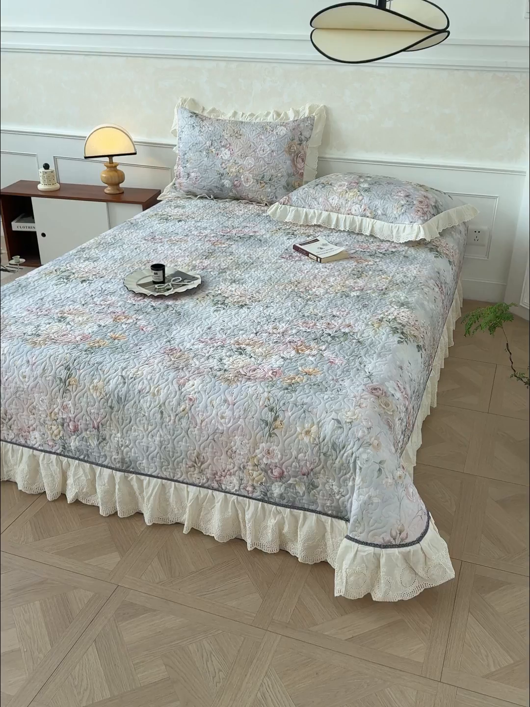 91家纺网 家纺一手货源 找家纺 冬然家纺 2025新款纯棉数码印花工艺款单床盖 花海之恋