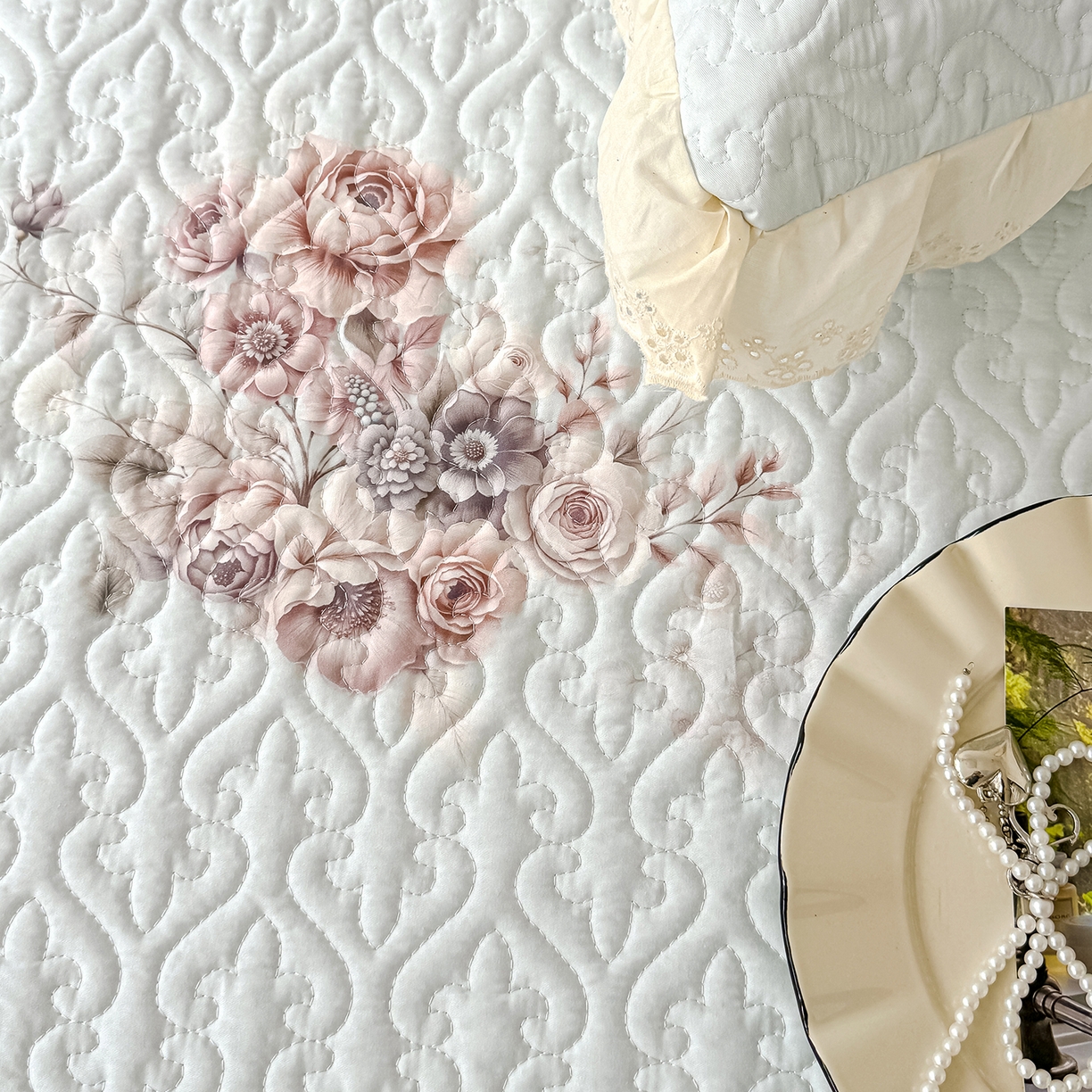 91家纺网 家纺一手货源 找家纺 冬然家纺 2025新款纯棉数码印花工艺款单床盖 花影