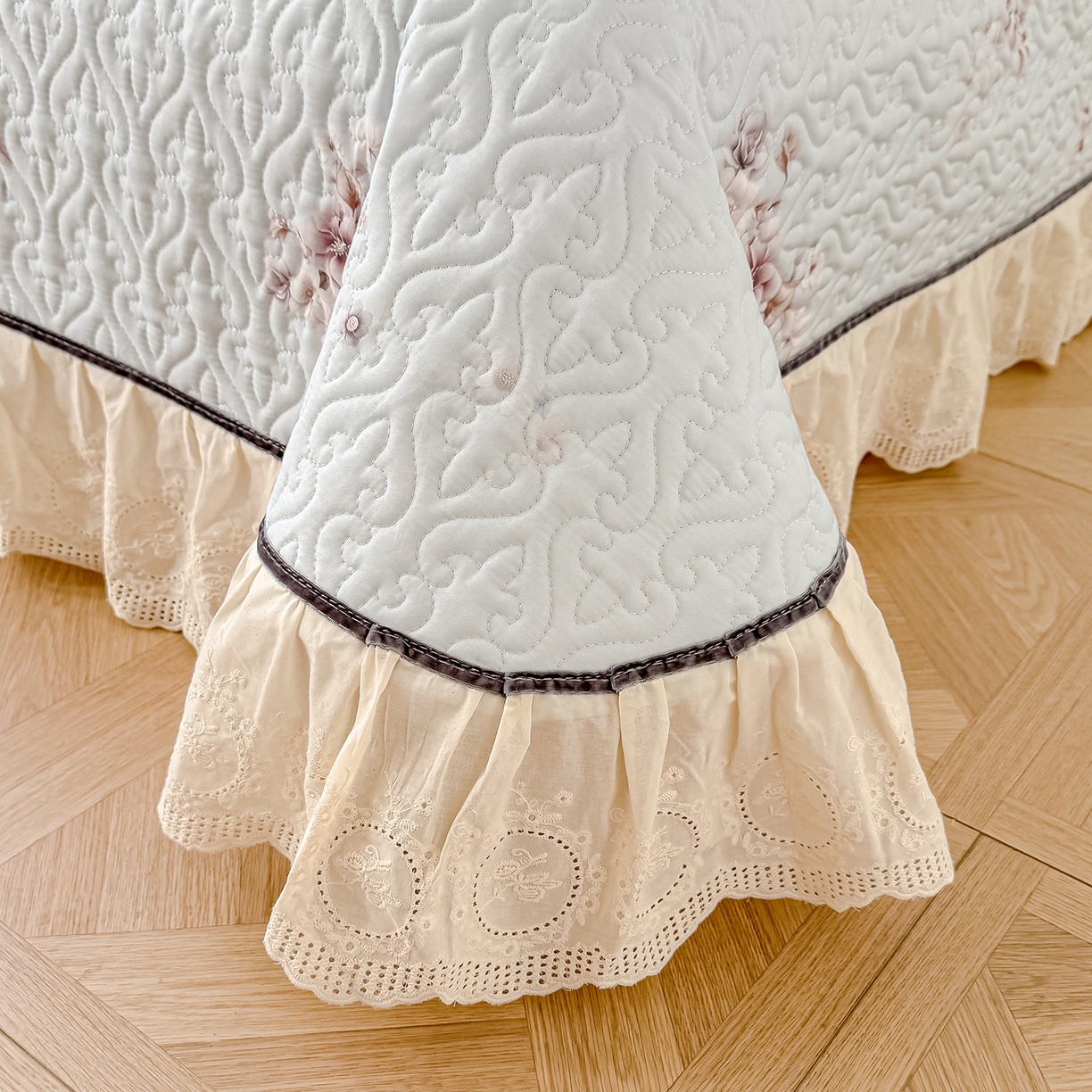 91家纺网 家纺一手货源 找家纺 冬然家纺 2025新款纯棉数码印花工艺款单床盖 花影