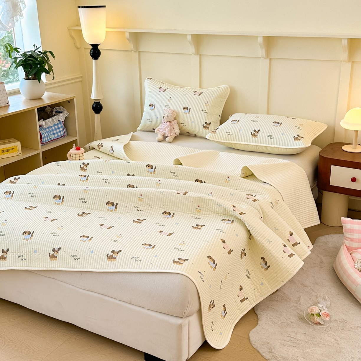 91家纺网 家纺一手货源 找家纺 寐居家纺 2025新款A类数码印花老粗布夹棉床盖 狗狗合集