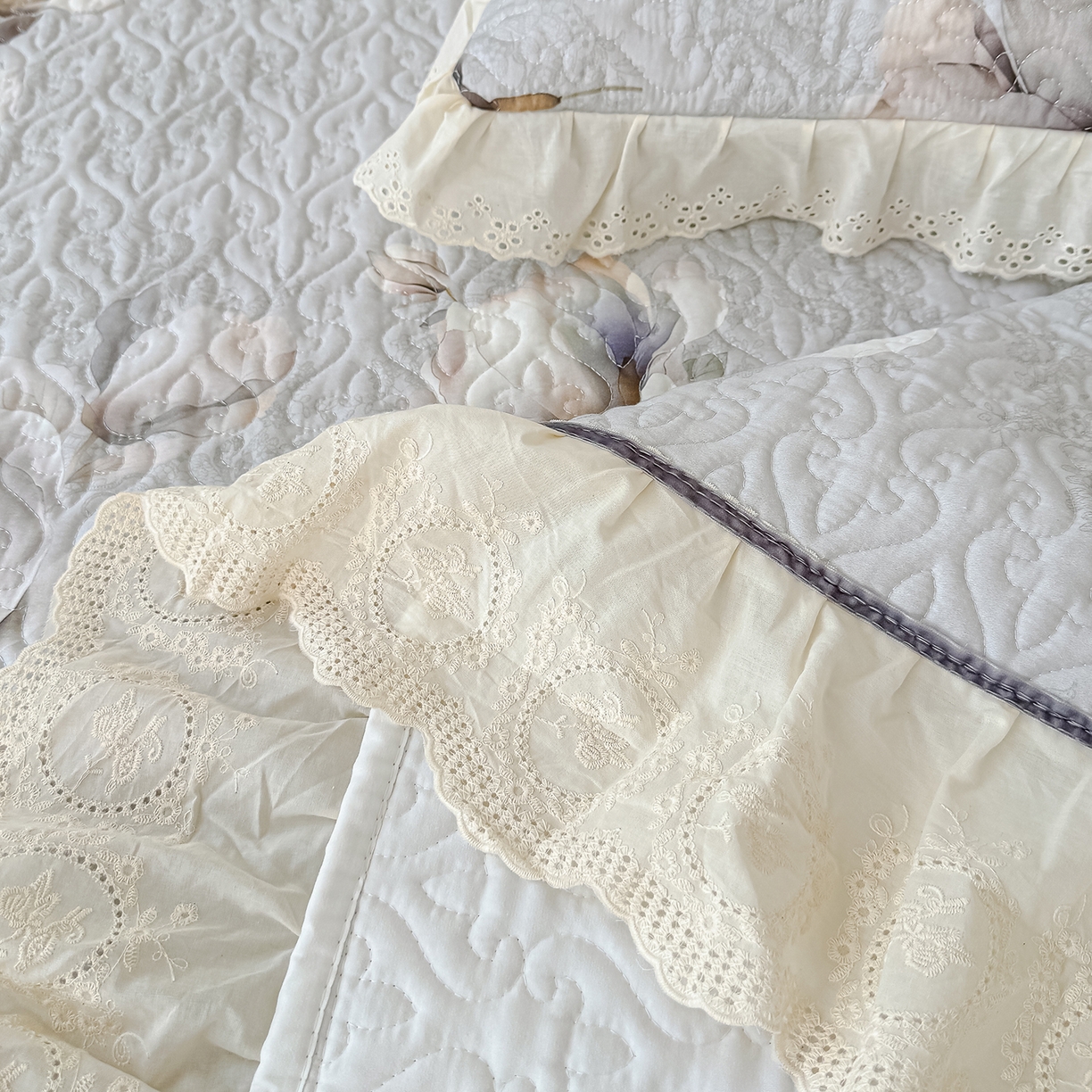 91家纺网 家纺一手货源 找家纺 冬然家纺 2025新款纯棉数码印花工艺款单床盖 玉兰花