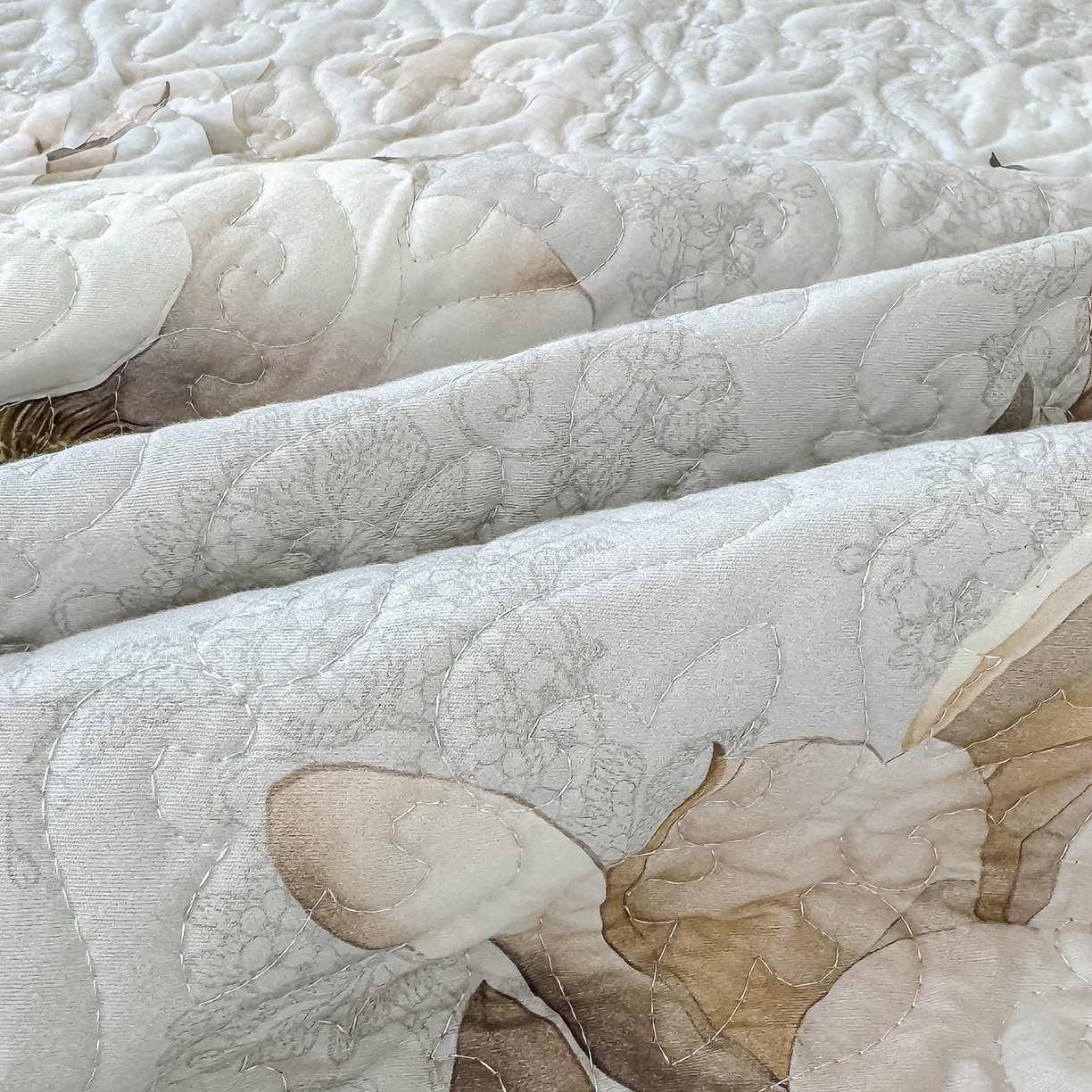 91家纺网 家纺一手货源 找家纺 冬然家纺 2025新款纯棉数码印花工艺款单床盖 玉兰花