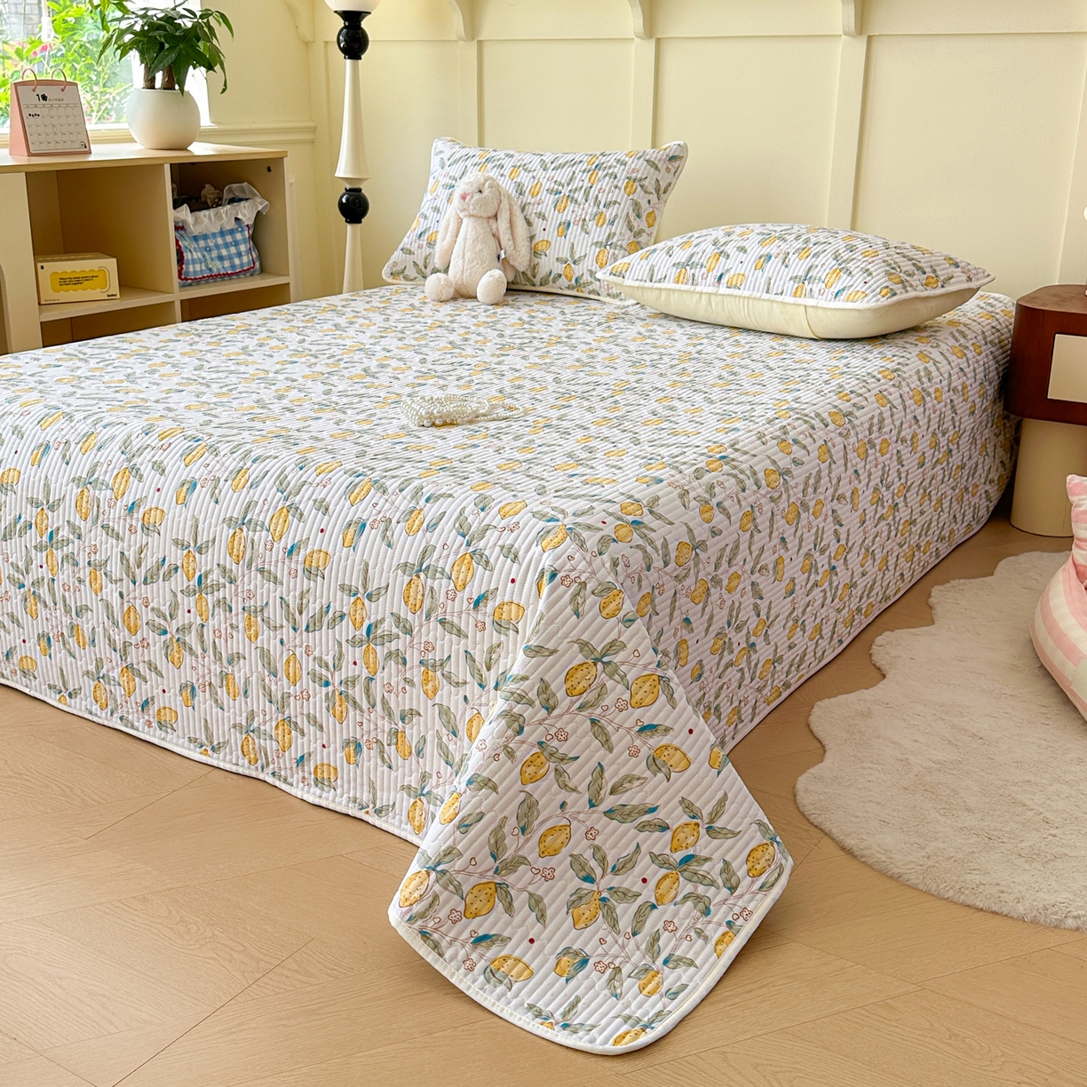 91家纺网 家纺一手货源 找家纺 寐居家纺 2025新款A类数码印花老粗布夹棉床盖 浆果枝枝