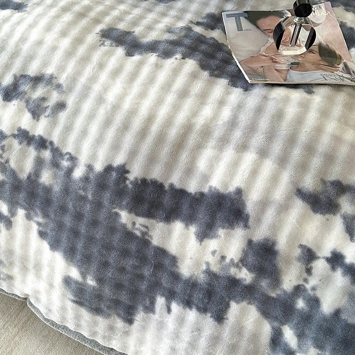 91家纺网 家纺一手货源 找家纺 许林家纺 2025新款炫彩水墨画仿兔毛绒大泡泡绒印大理石纹高克重绒四件套 石墨灰