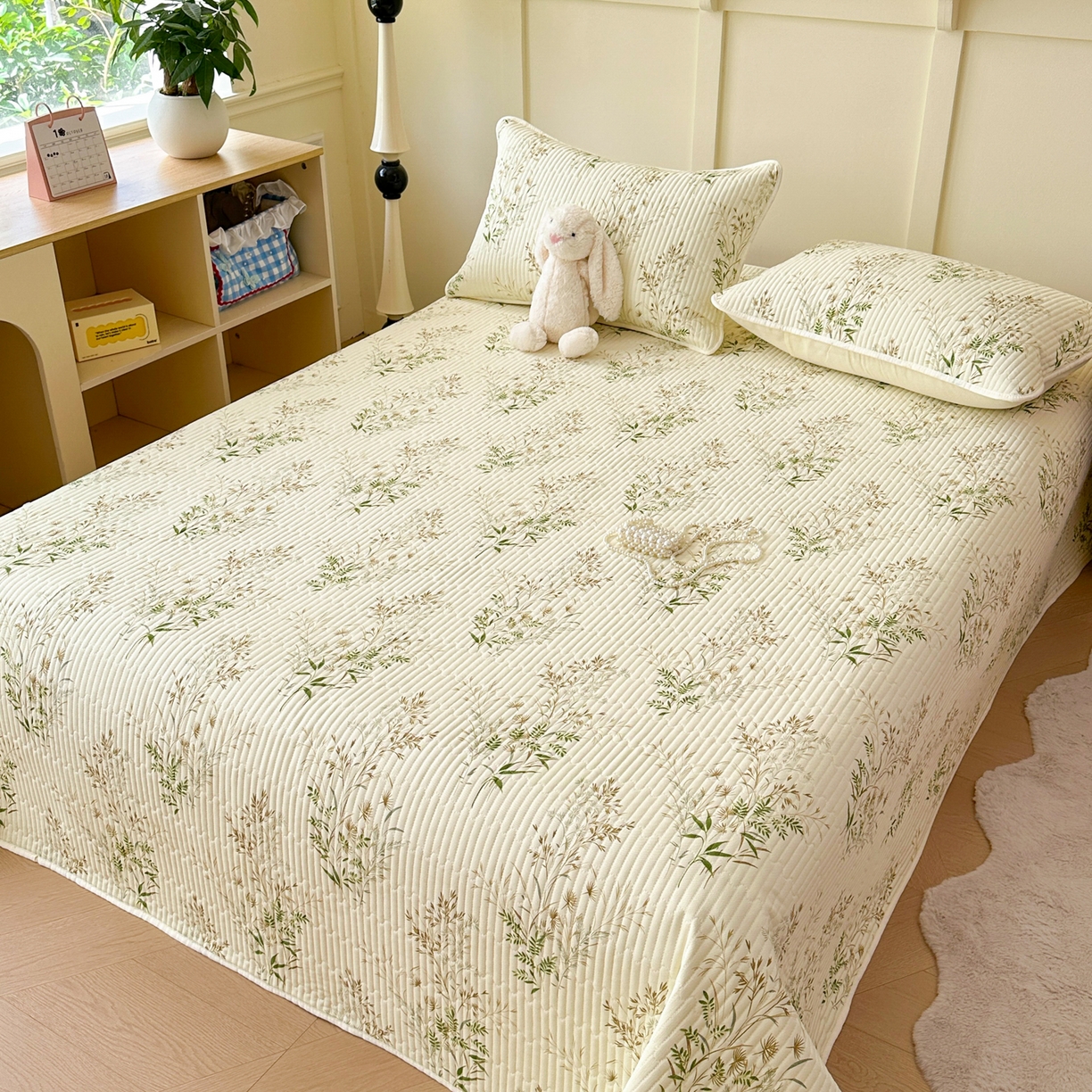 91家纺网 家纺一手货源 找家纺 寐居家纺 2025新款A类数码印花老粗布夹棉床盖 蔷薇漫枝