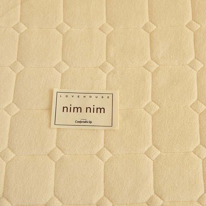 91家纺网 家纺一手货源 找家纺 眠博士 2025新款纯色简约牛奶绒夹棉床褥床笠系列-大床 牛奶绒夹棉床笠-鹅黄