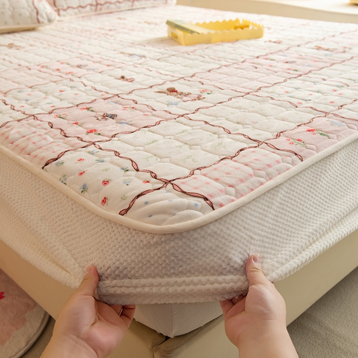 眠博士 2025新款纯色简约牛奶绒夹棉床褥床笠系列-大床 牛奶绒夹棉床笠-方格兔