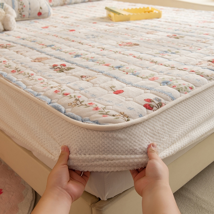 眠博士 2025新款纯色简约牛奶绒夹棉床褥床笠系列-大床 牛奶绒夹棉床笠-恋恋画语