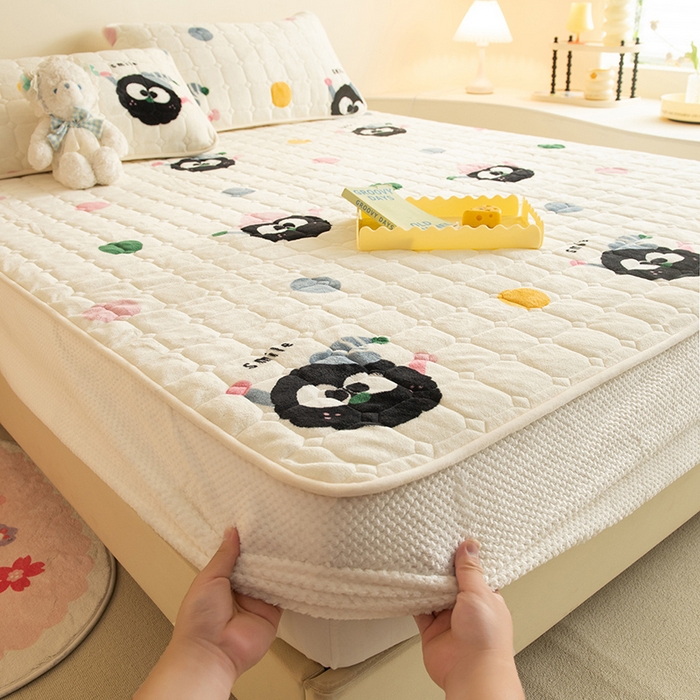 91家纺网 家纺一手货源 找家纺 眠博士 2025新款纯色简约牛奶绒夹棉床褥床笠系列-大床 牛奶绒夹棉床笠-莓烦恼