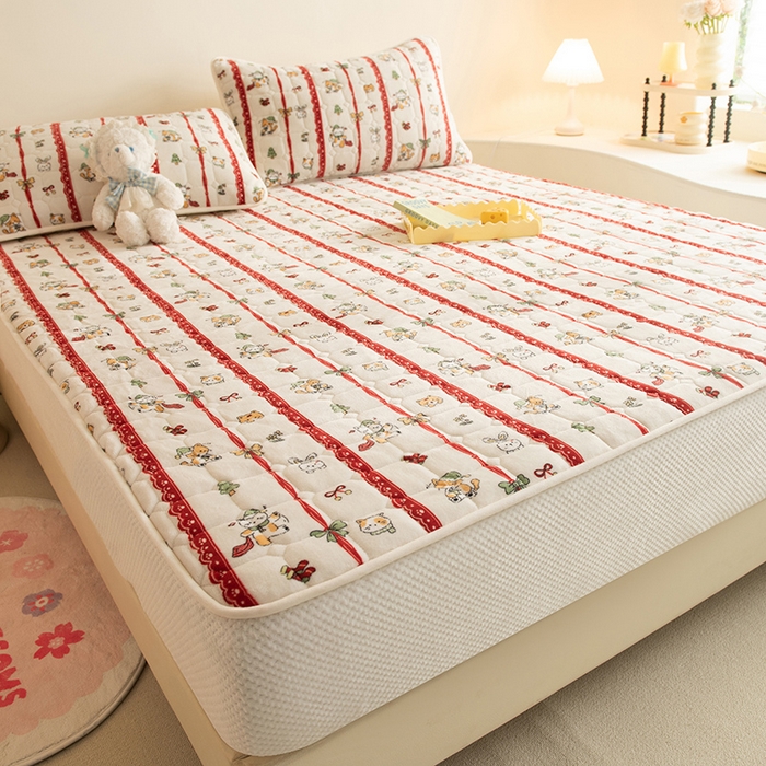 91家纺网 家纺一手货源 找家纺 眠博士 2025新款纯色简约牛奶绒夹棉床褥床笠系列-大床 牛奶绒夹棉床笠-幸福小猫