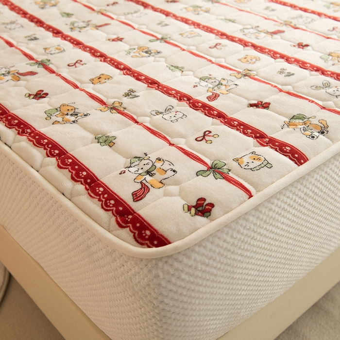 91家纺网 家纺一手货源 找家纺 眠博士 2025新款纯色简约牛奶绒夹棉床褥床笠系列-大床 牛奶绒夹棉床笠-幸福小猫