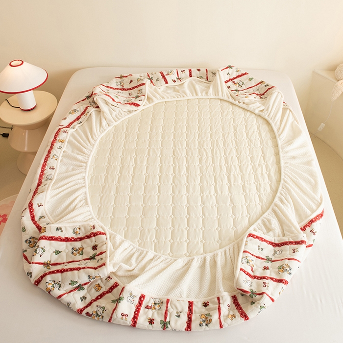 91家纺网 家纺一手货源 找家纺 眠博士 2025新款纯色简约牛奶绒夹棉床褥床笠系列-大床 牛奶绒夹棉床笠-幸福小猫