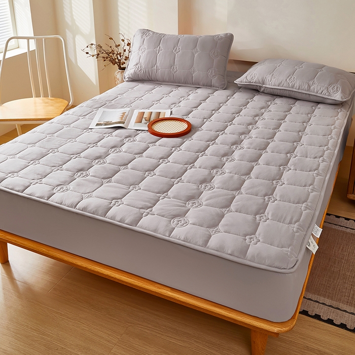 91家纺网 家纺一手货源 找家纺 瑞兴纺 2025年新款亲肤夹棉床笠 幸运格-高级灰