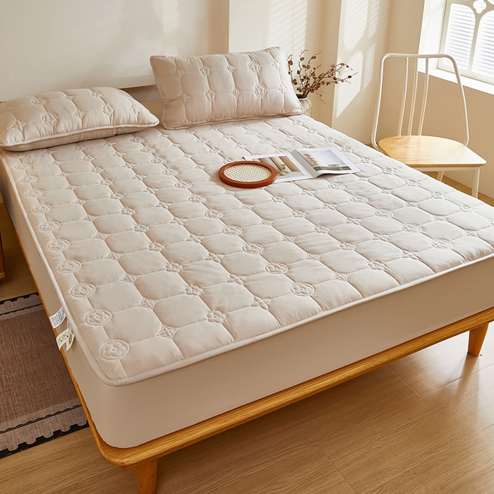 91家纺网 家纺一手货源 找家纺 瑞兴纺 2025年新款亲肤夹棉床笠 幸运格-卡其色