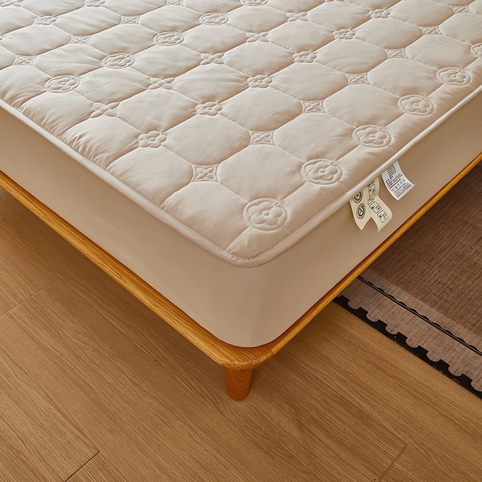 91家纺网 家纺一手货源 找家纺 瑞兴纺 2025年新款亲肤夹棉床笠 幸运格-卡其色