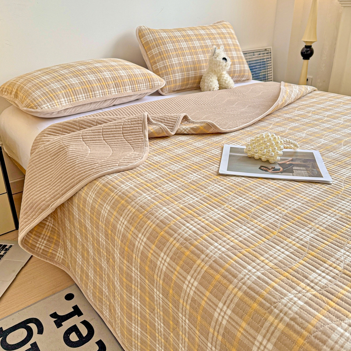 （总）宜派家纺 2025新款无印风全棉色织水洗棉加厚婴儿绒床盖单件格纹简约夹棉炕盖床盖三件套