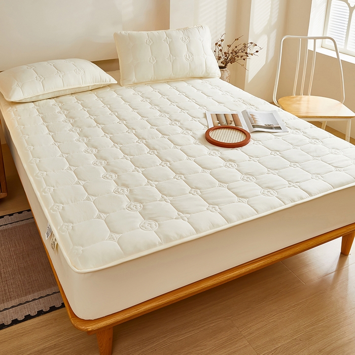 91家纺网 家纺一手货源 找家纺 瑞兴纺 2025年新款亲肤夹棉床笠 幸运格-米白