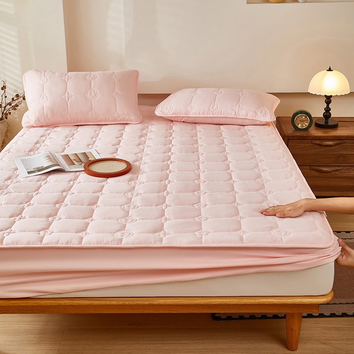 91家纺网 家纺一手货源 找家纺 瑞兴纺 2025年新款亲肤夹棉床笠 幸运格-雅典玉