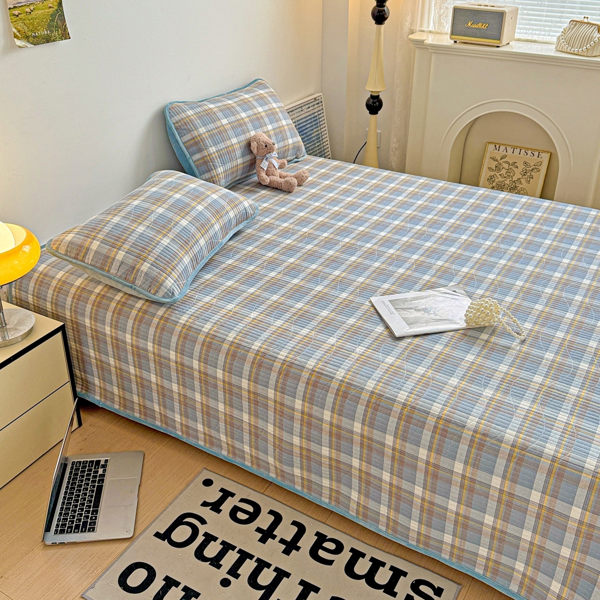 91家纺网 家纺一手货源 找家纺 宜派家纺 2025新款无印风全棉色织水洗棉加厚婴儿绒床盖单件格纹简约夹棉炕盖床盖三件套 格调兰