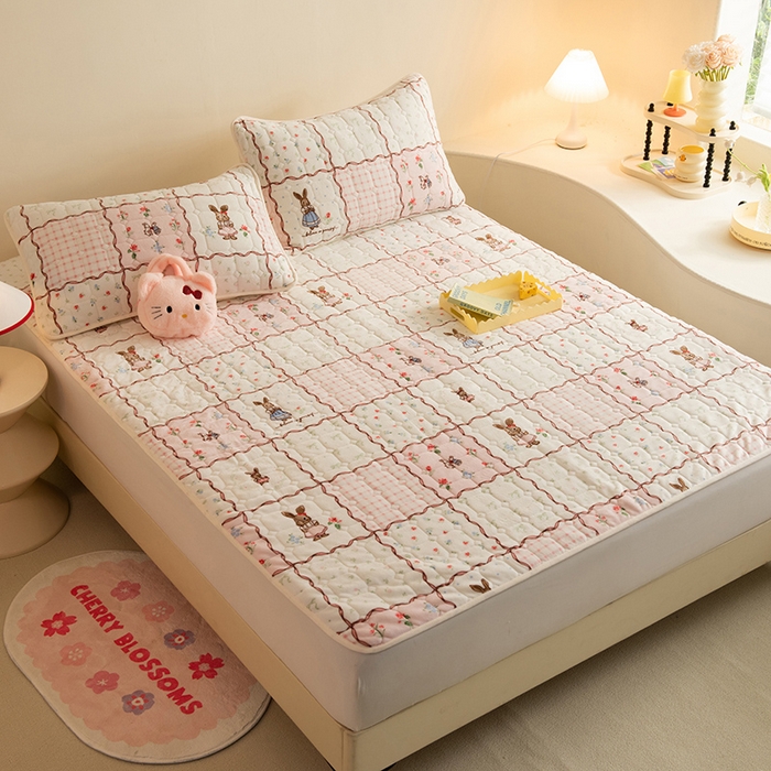 91家纺网 家纺一手货源 找家纺 眠博士 2025新款纯色简约牛奶绒夹棉床褥床笠系列-大床 牛奶绒夹棉床褥-方格兔