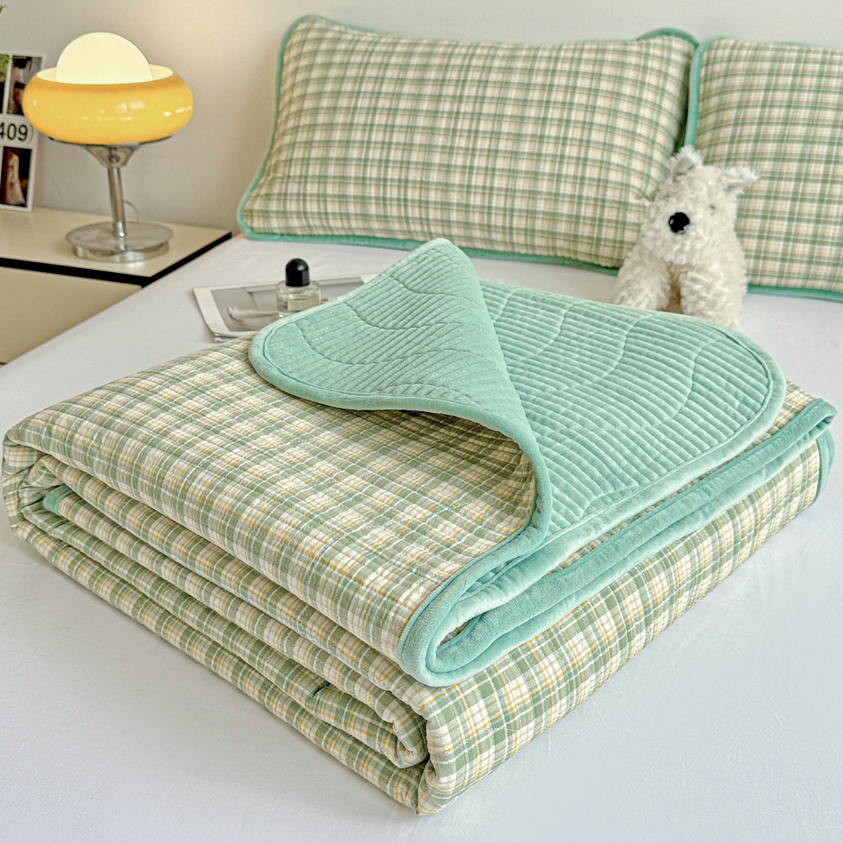 91家纺网 家纺一手货源 找家纺 宜派家纺 2025新款无印风全棉色织水洗棉加厚婴儿绒床盖单件格纹简约夹棉炕盖床盖三件套 青柠绿