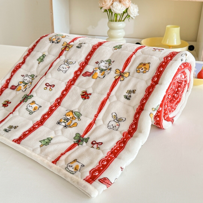 91家纺网 家纺一手货源 找家纺 眠博士 2025新款纯色简约牛奶绒夹棉床褥床笠系列-大床 牛奶绒夹棉床褥-幸福小猫