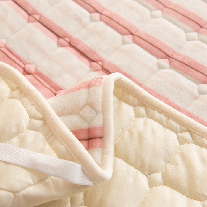 91家纺网 家纺一手货源 找家纺 眠博士 2025新款纯色简约牛奶绒夹棉床褥床笠系列-大床 牛奶绒夹棉床褥-音乐猫咪