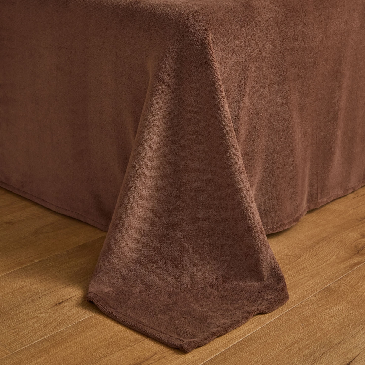 91家纺网 家纺一手货源 找家纺 吾诺家居 吾诺 2025新款纽扣款牛奶绒四件套美丽绒四件套数码四件套 绅品