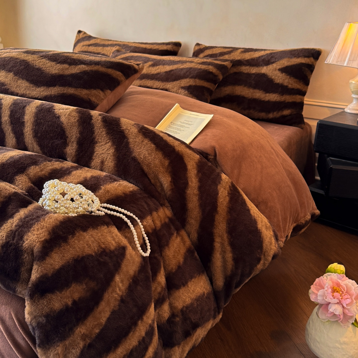 91家纺网 家纺一手货源 找家纺 （总）吾诺家居 2025新款美拉德260克兔毛四件套数码四件套牛奶绒四件套