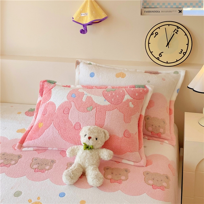 91家纺网 家纺一手货源 找家纺 梦尚舒 2025新款180克雪花绒床笠单品床笠床笠单件 草莓蛋糕