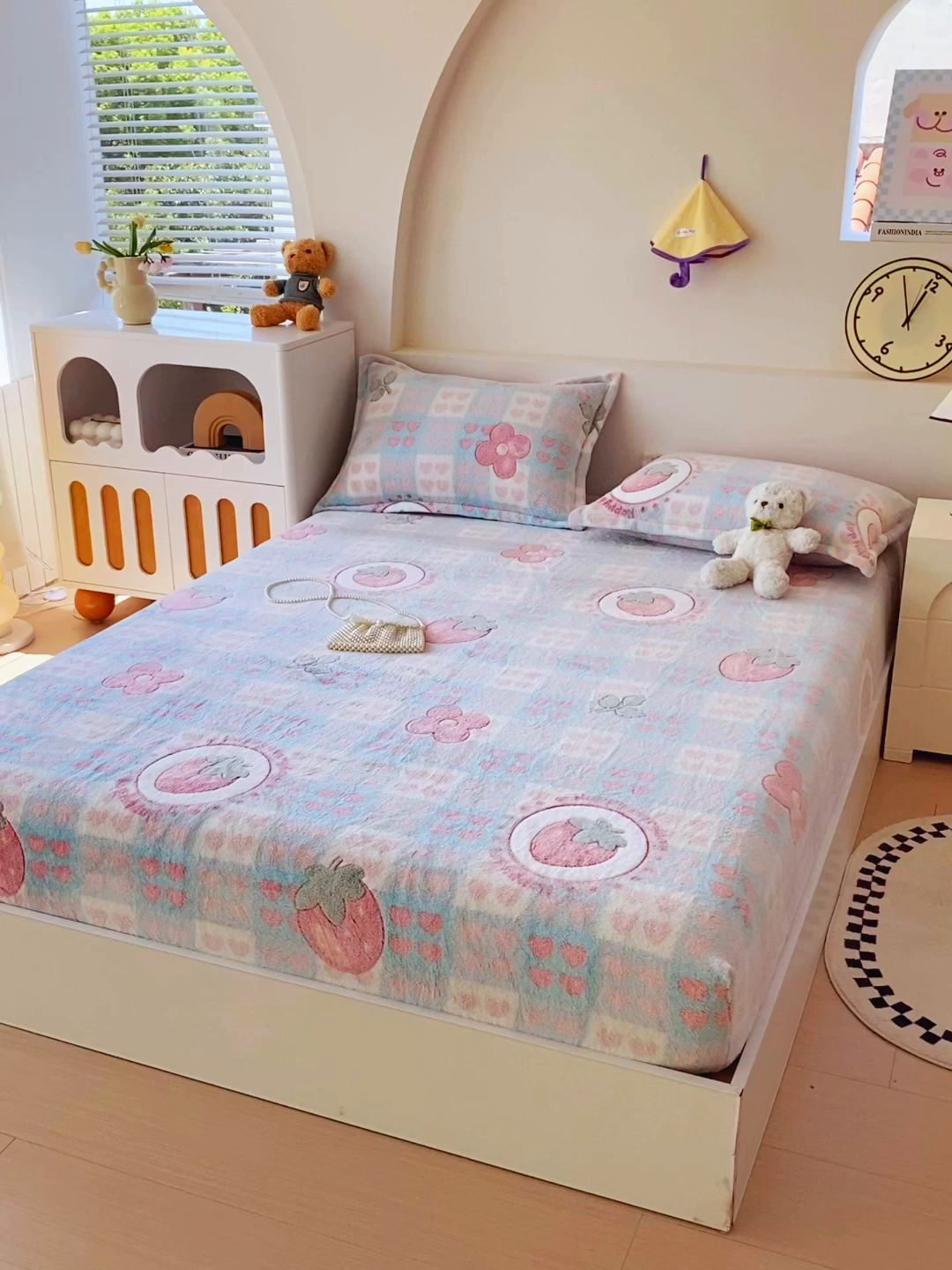 91家纺网 家纺一手货源 找家纺 梦尚舒 2025新款180克雪花绒床笠单品床笠床笠单件 草莓心愿