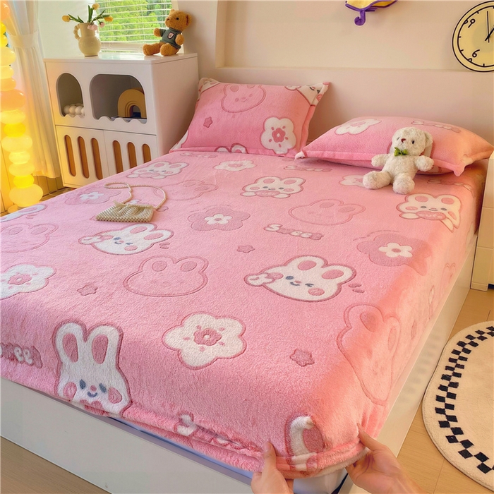 91家纺网 家纺一手货源 找家纺 梦尚舒 2025新款180克雪花绒床笠单品床笠床笠单件 可爱兔