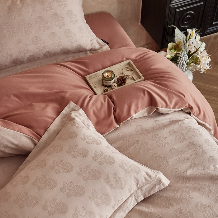 91家纺网 家纺一手货源 找家纺 风向标家纺 2025新款提花100S磨毛四件套-复古莫里斯系列 莫里斯蒲公英-粉