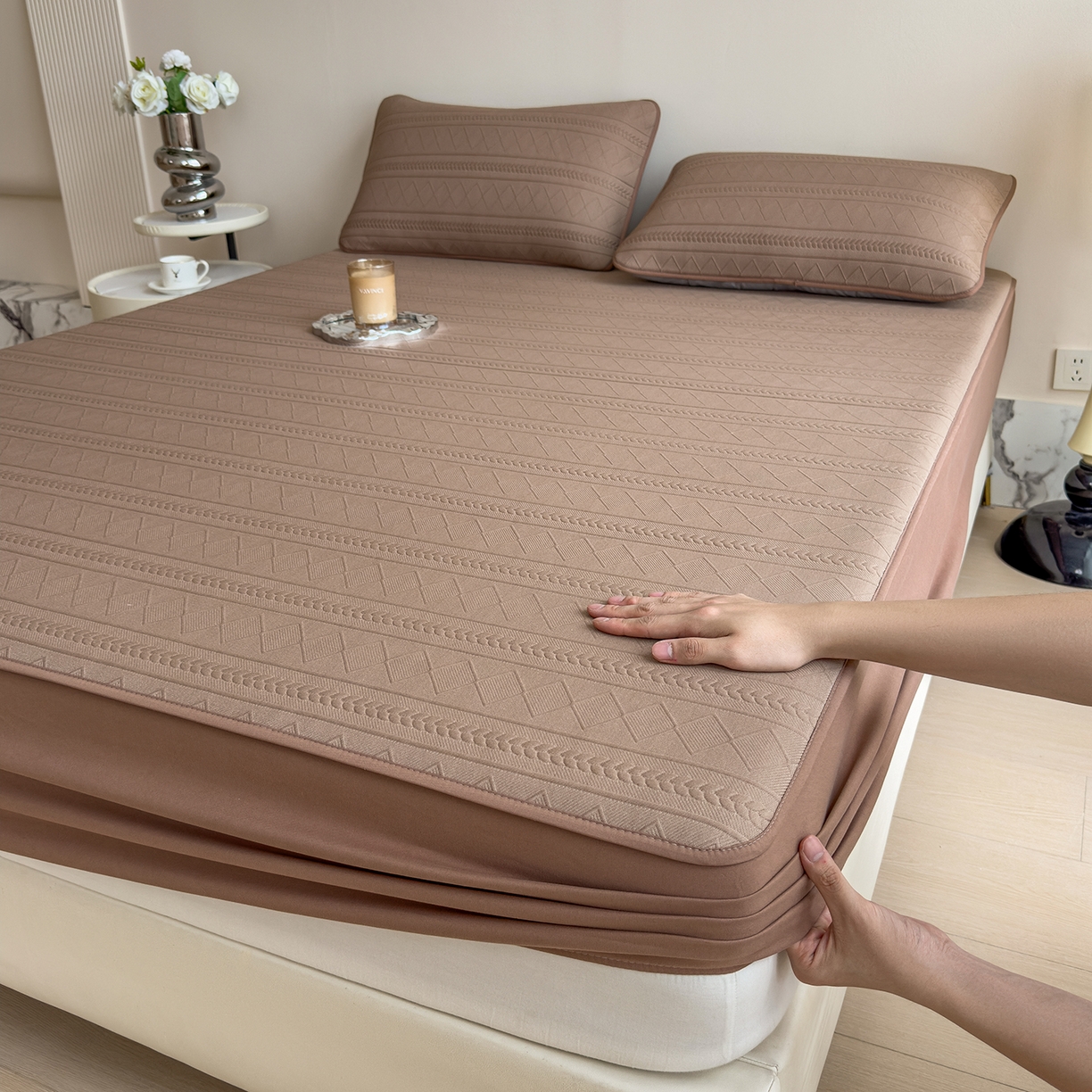 91家纺网 家纺一手货源 找家纺 （总）宜派家纺 2025新款A类柔感彩绒棉夹棉床笠-素菱笺