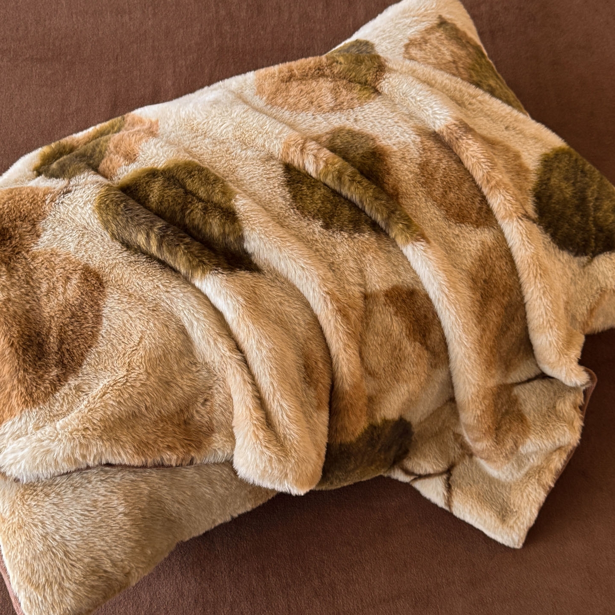 91家纺网 家纺一手货源 找家纺 吾诺家居 2025新款美拉德260克兔毛四件套数码四件套牛奶绒四件套 梦幻森林