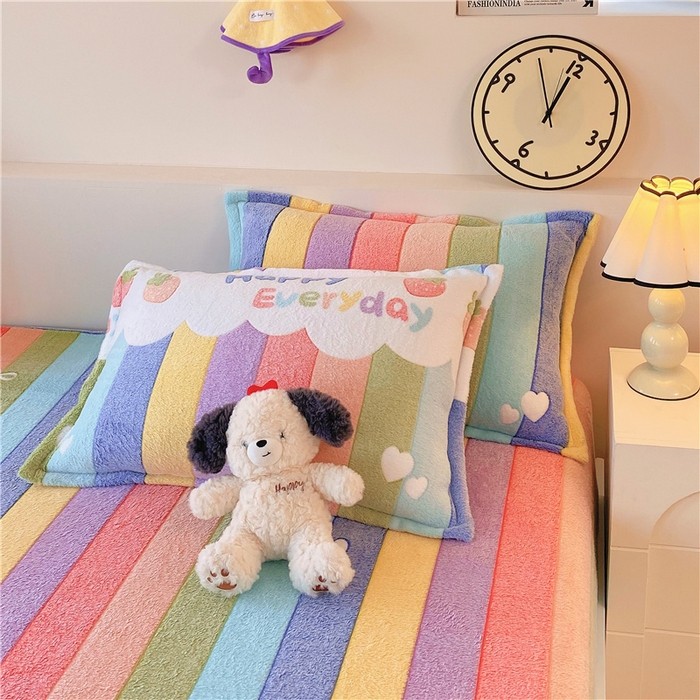 91家纺网 家纺一手货源 找家纺 梦尚舒 2025新款180克雪花绒床笠单品床笠床笠单件 甜心彩虹