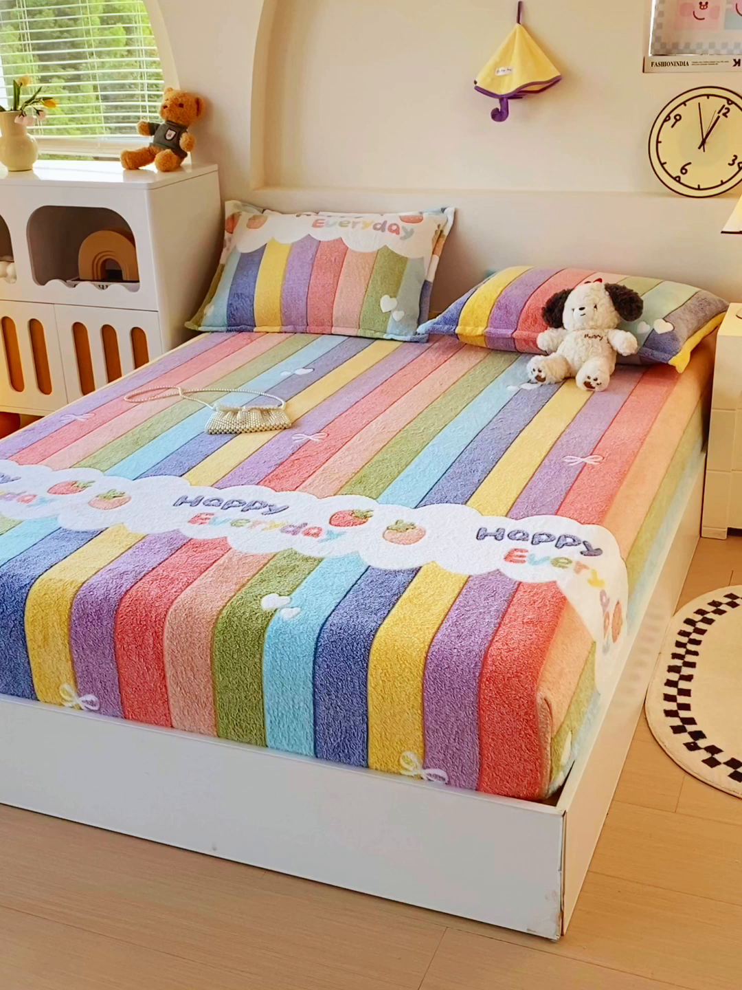 91家纺网 家纺一手货源 找家纺 梦尚舒 2025新款180克雪花绒床笠单品床笠床笠单件 甜心彩虹