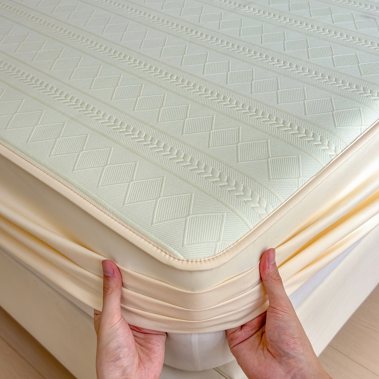 91家纺网 家纺一手货源 找家纺 宜派家纺 2025新款A类柔感彩绒棉夹棉床笠-素菱笺 素菱笺-麦浪黄