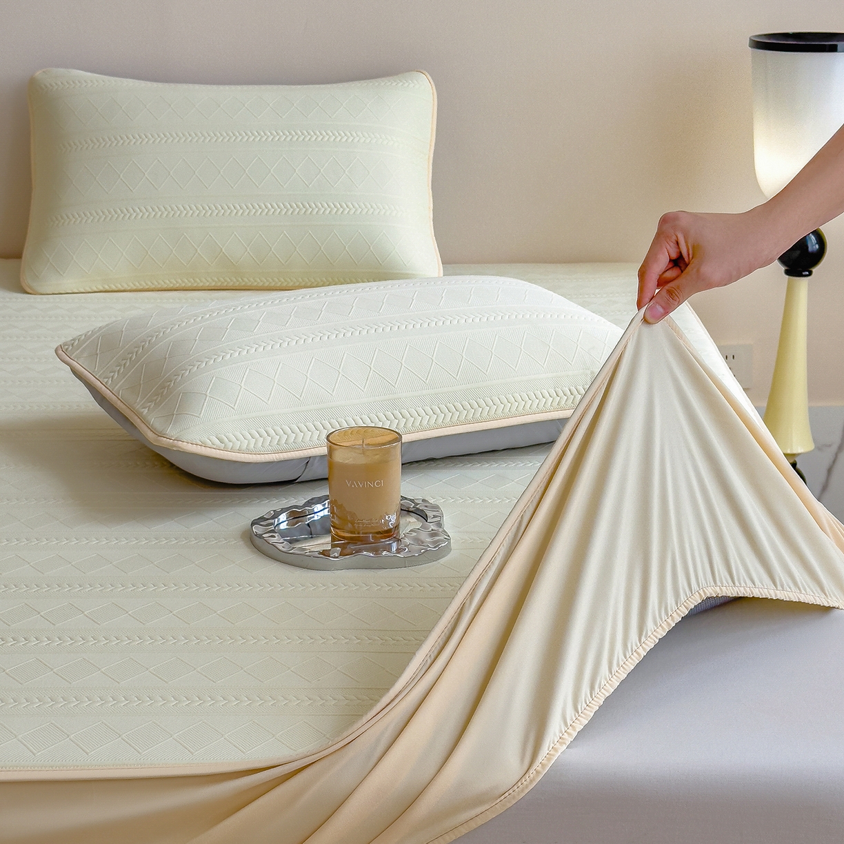 91家纺网 家纺一手货源 找家纺 宜派家纺 2025新款A类柔感彩绒棉夹棉床笠-素菱笺 素菱笺-麦浪黄