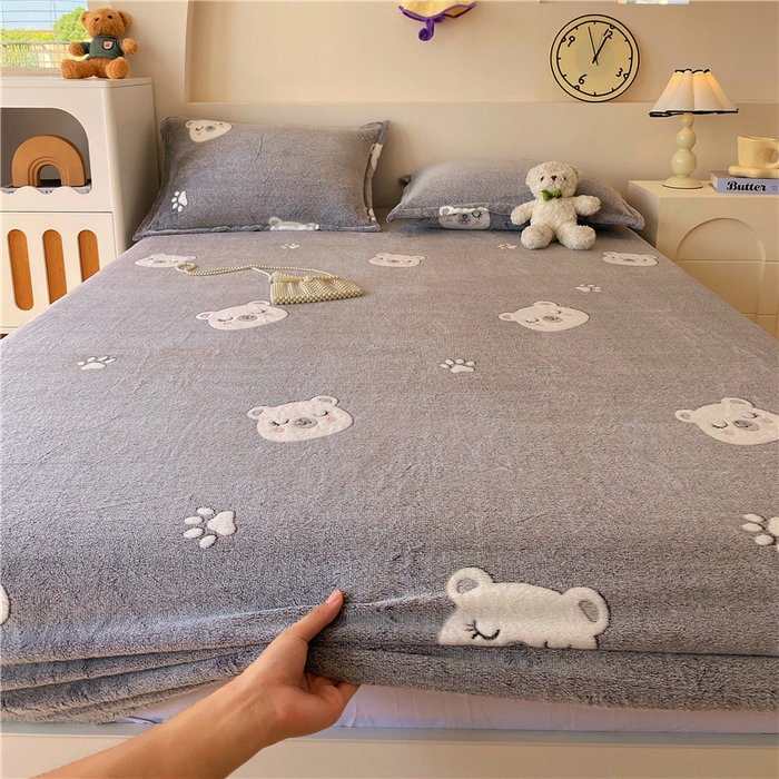 91家纺网 家纺一手货源 找家纺 梦尚舒 2025新款180克雪花绒床笠单品床笠床笠单件 晚安熊