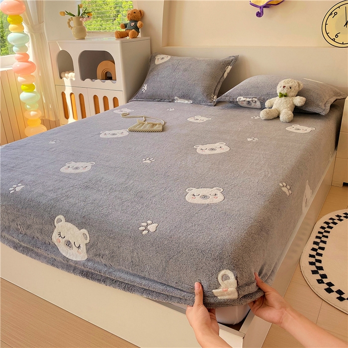 91家纺网 家纺一手货源 找家纺 梦尚舒 2025新款180克雪花绒床笠单品床笠床笠单件 晚安熊