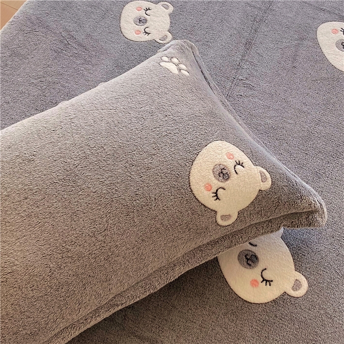 91家纺网 家纺一手货源 找家纺 梦尚舒 2025新款180克雪花绒床笠单品床笠床笠单件 晚安熊