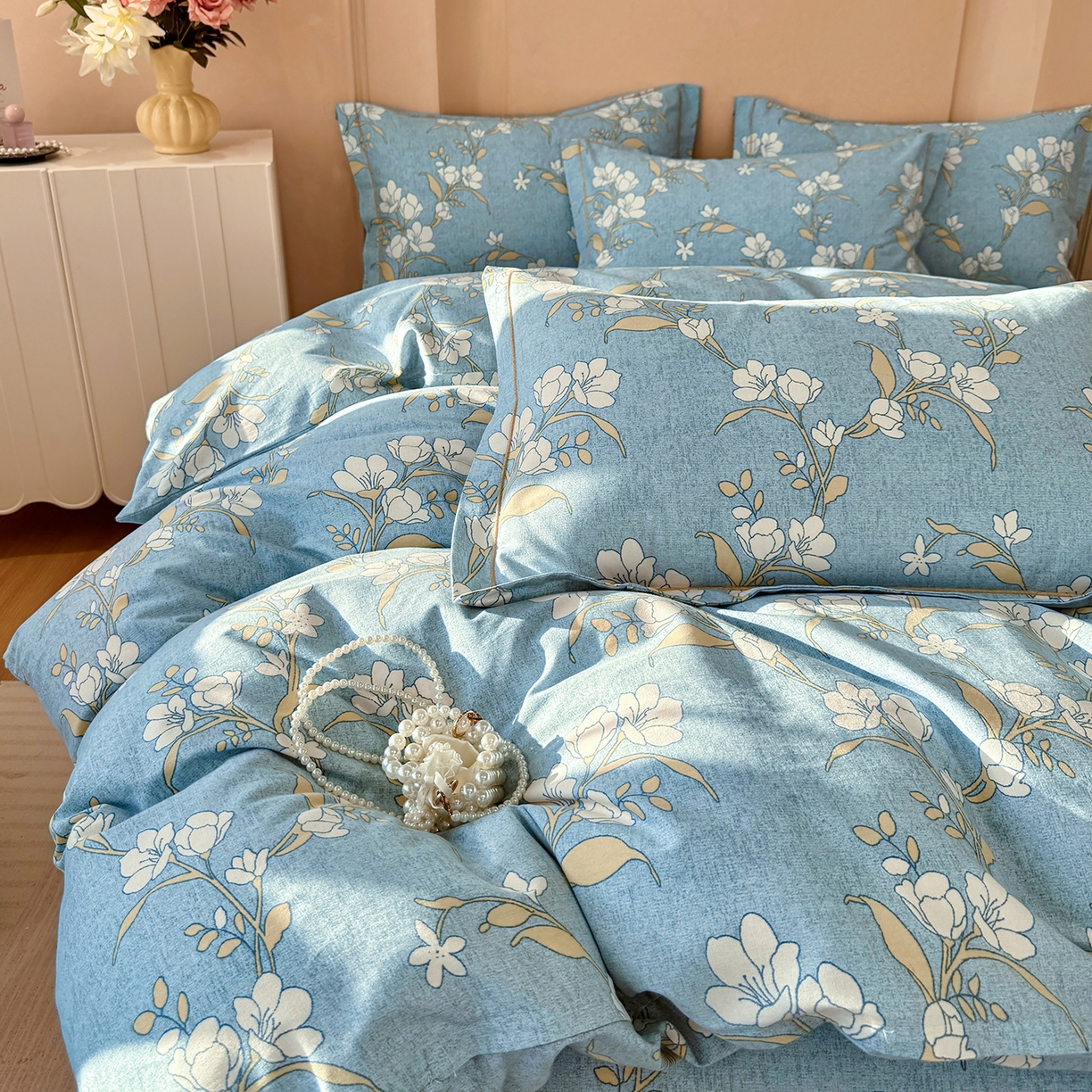 91家纺网 家纺一手货源 找家纺 壹贝家纺 2025新款A类100%全棉加厚磨毛四件套系列 蓝莲花