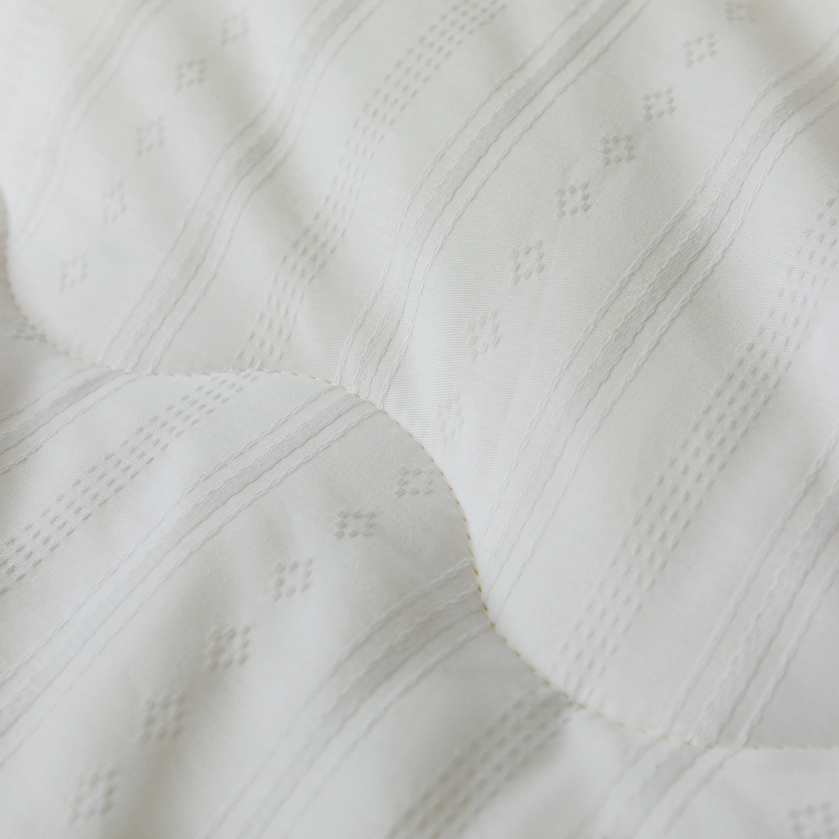 91家纺网 家纺一手货源 找家纺 （总）紫乐家纺 2025新款澳毛全棉浮雕提花羊毛被被子被芯春秋被加厚保暖冬被