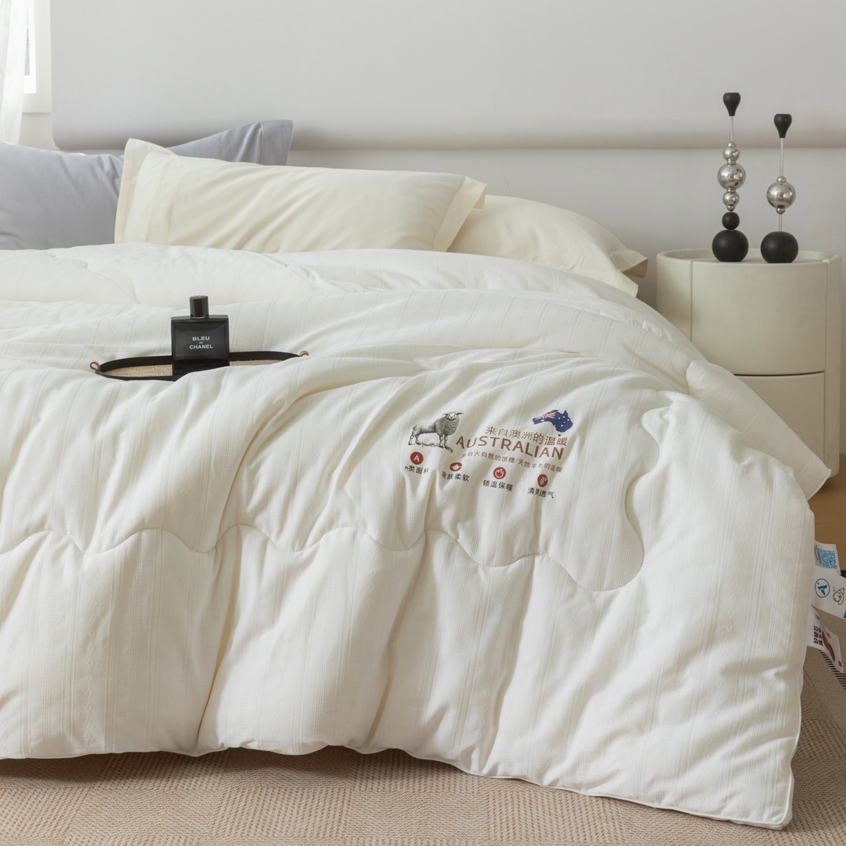 91家纺网 家纺一手货源 找家纺 紫乐家纺 2025新款5%澳毛全棉浮雕提花羊毛被被子被芯春秋被加厚保暖冬被 白色