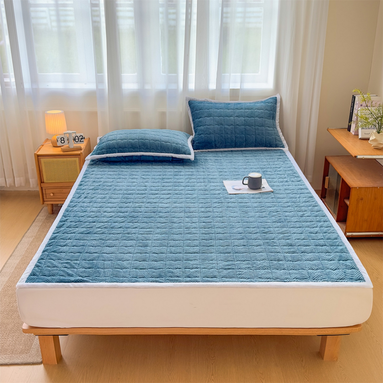 91家纺网 家纺一手货源 找家纺 （总）恒爱家纺 2025新款牛奶绒提花床垫床褥