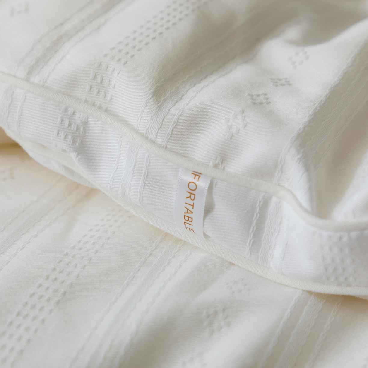 91家纺网 家纺一手货源 找家纺 紫乐家纺 2025新款5%澳毛全棉浮雕提花羊毛被被子被芯春秋被加厚保暖冬被 白色