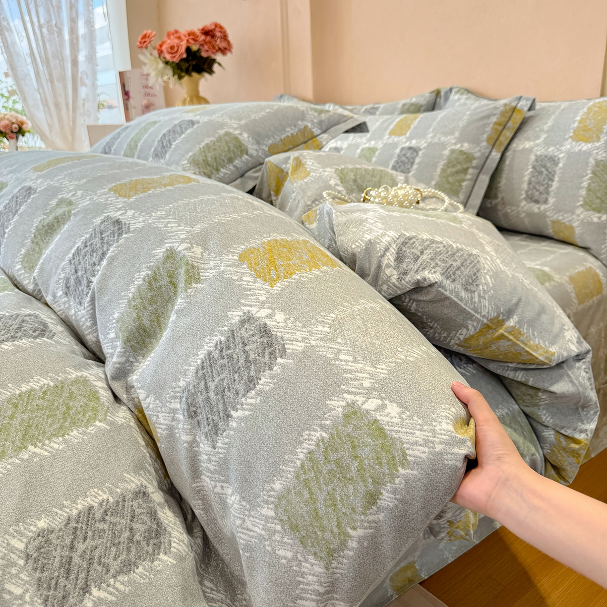 91家纺网 家纺一手货源 找家纺 壹贝家纺 2025新款A类100%全棉加厚磨毛四件套系列 月光宝盒