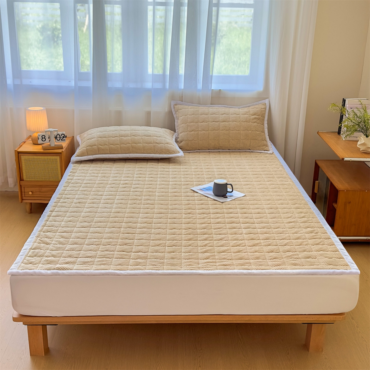 91家纺网 家纺一手货源 找家纺 （总）恒爱家纺 2025新款牛奶绒提花床垫床褥